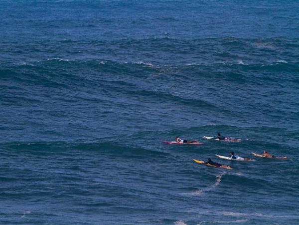 Сила гребка: техника эффективной гребли в положении лёжа на доске